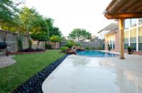 Greenscapes Lawn & Landscape image 2